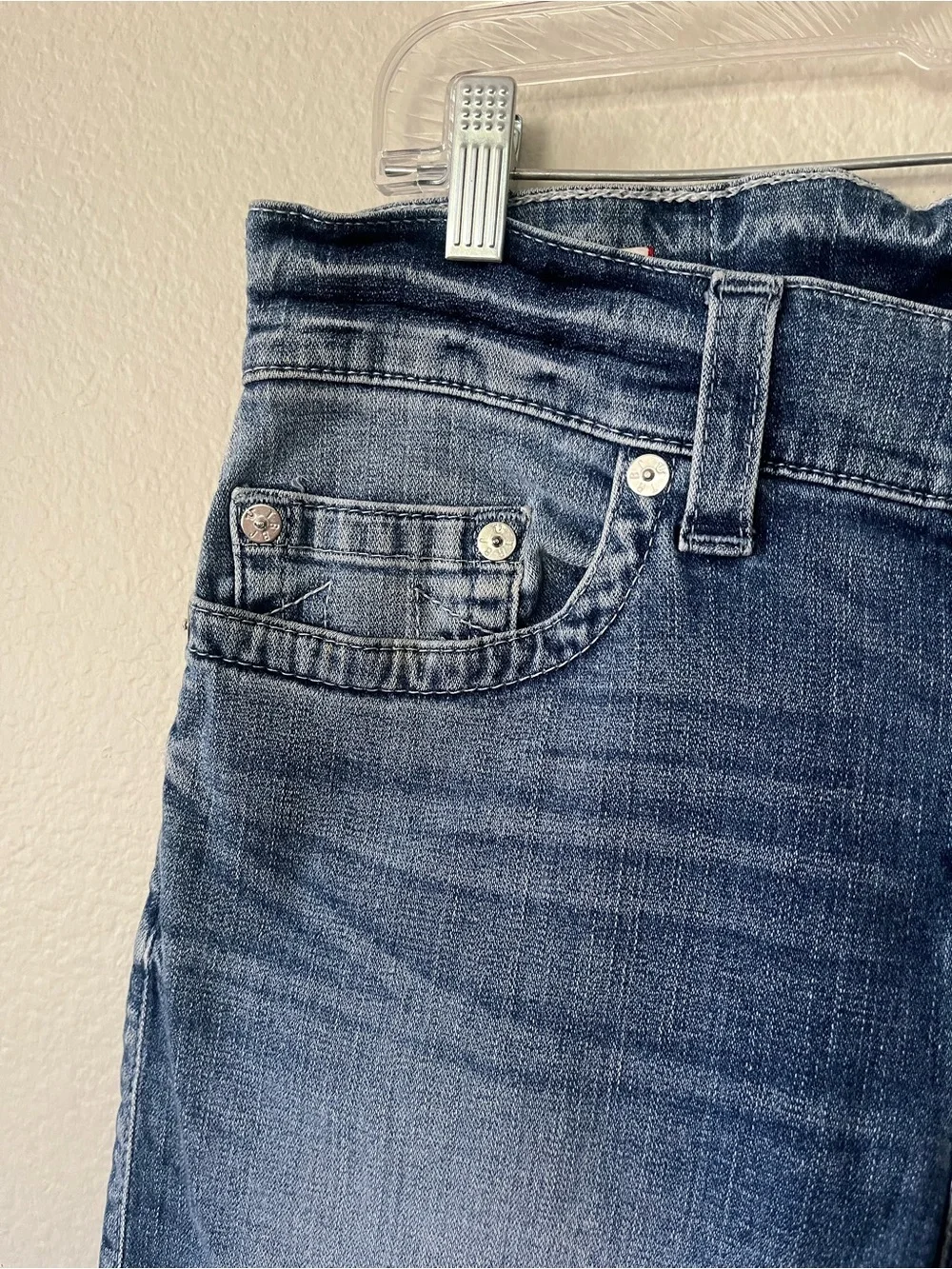 True Religion Geno Slim No Flap Pockets Jeans in Medium Wash Men's Size 32x32